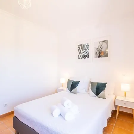 Semesterbostad Jasmin - Gale Bay Albufeira